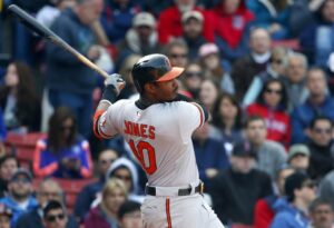 baltimore orioles player adam jones swinging bat