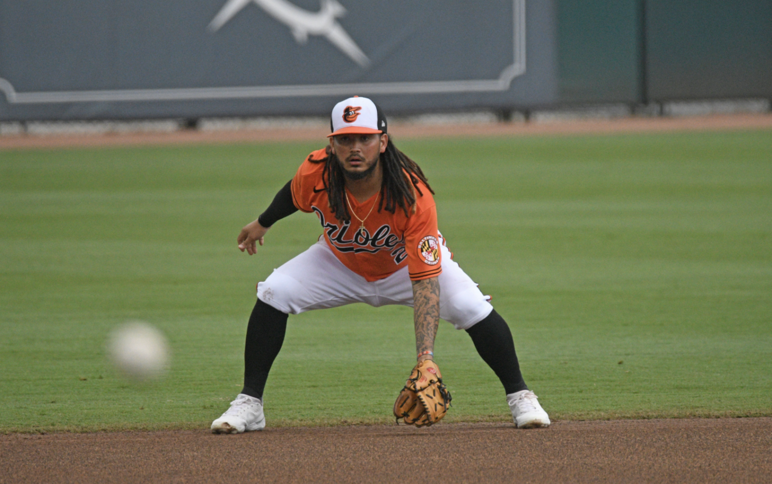 Freddy Galvis fields at shortstop