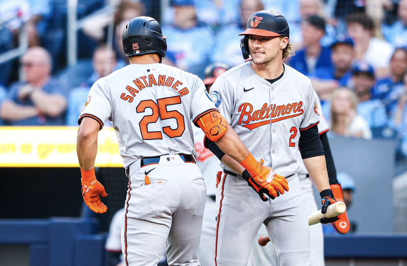 Santander Henderson home runs for Orioles